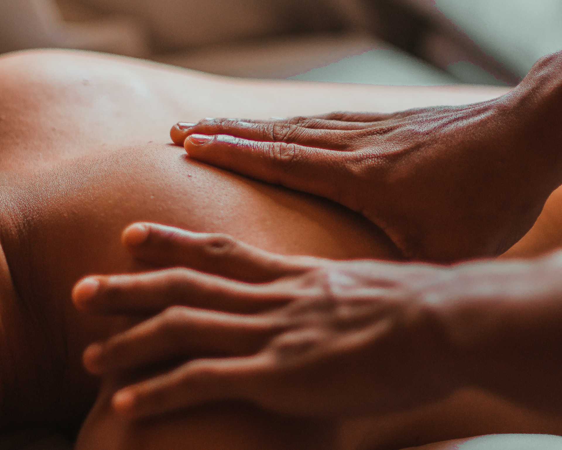 Comment le massage tantrique peut aider votre vie sexuelle ?